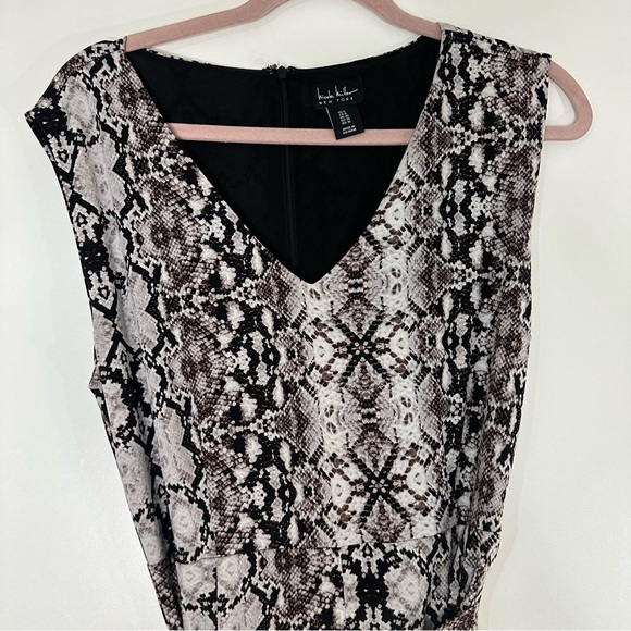 Nicole miller snakeskin print wide leg cropped jumpsuit size 6 - Picture 8 of 16